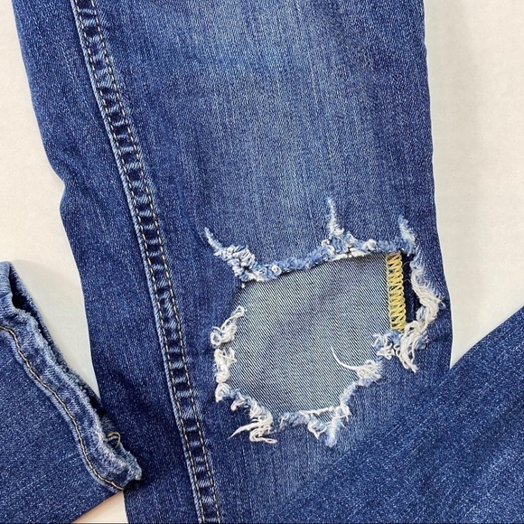 Free People Midnight Blue Destroyed Jeans Sz 27 - Picture 5 of 9